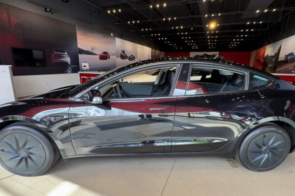 Tesla's China-made EV sales fall 9.9% y/y in October