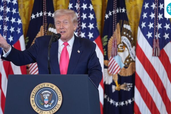 Donald Trump plans to attend Davos next year in boost to Switzerland