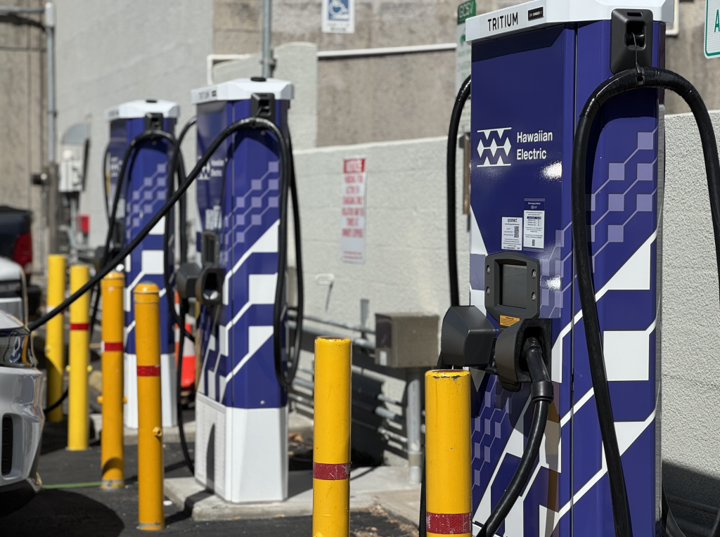 Hawaiian Electric unveils new look for EV fast chargers : Maui Now