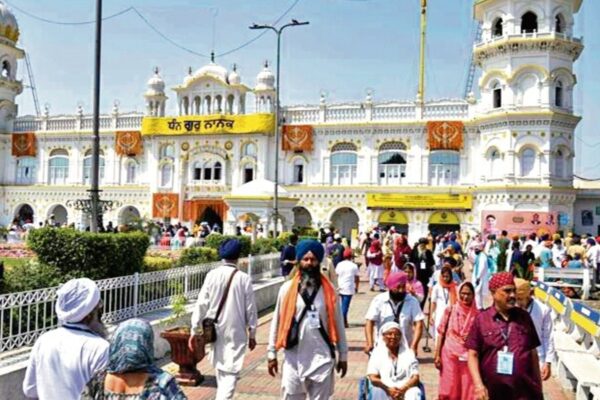 Indian Sikhs given visas for festival in Pakistan