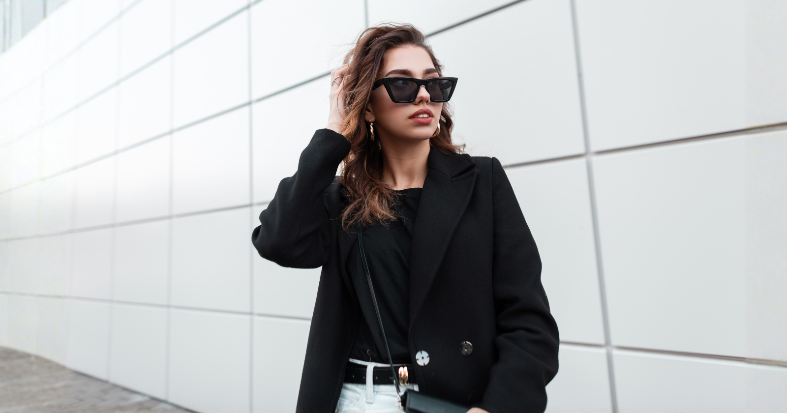 8 fashion pieces people wear to appear wealthier than they actually are