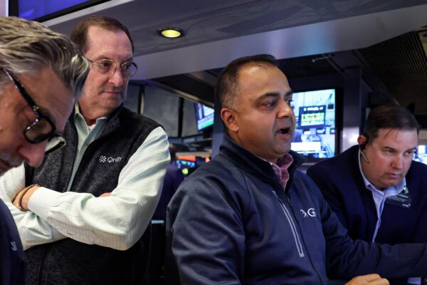 Trading Day: Fed hopes melt, stocks sink