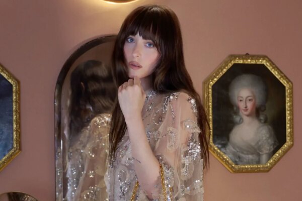 Dakota Johnson Talks Her Fall Must-Haves (Because Her Dog Ate All Her Shoes!)