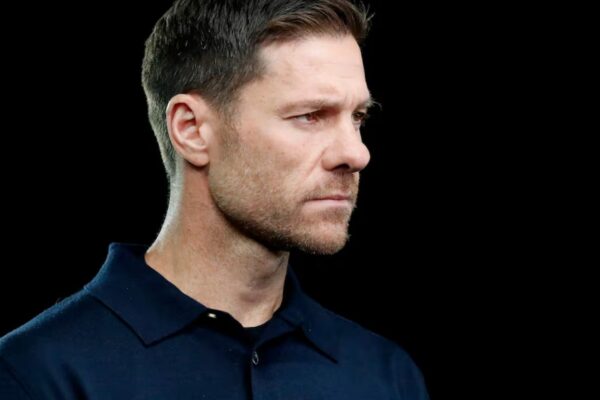 Real Madrid forward unhappy with Xabi Alonso tactics - 'bored'