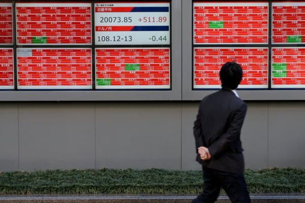 Asian stocks rise on AI sentiment, dollar near 3-month high