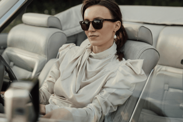 8 sunglasses styles European women wear that quietly signal high-class taste without saying a word