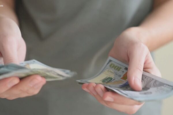 Gen Z says cash is outdated, prefers apps and cards