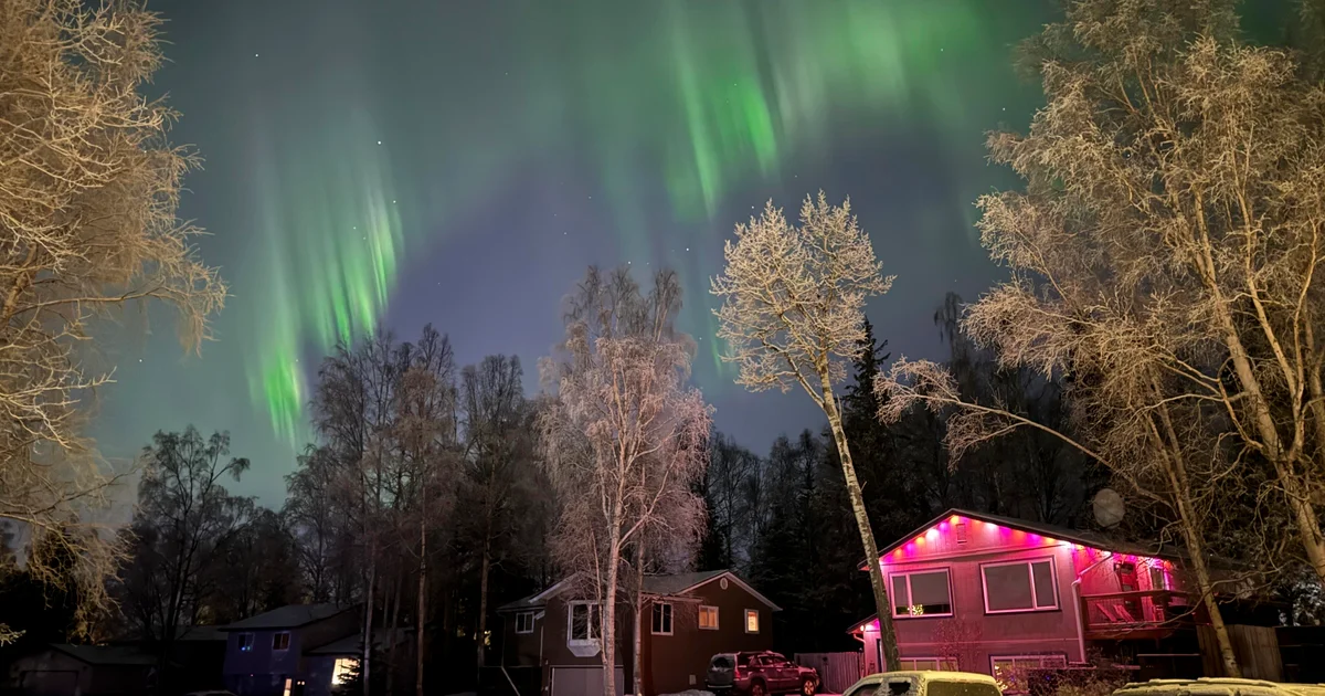 Severe geomagnetic storm could make aurora visible across much of U.S., forecasters say