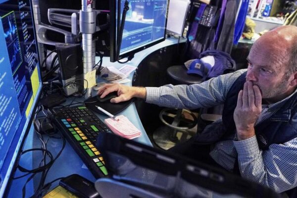 Dow falls 650 points and tech stocks slide as traders dial back expectations for Fed rate cuts