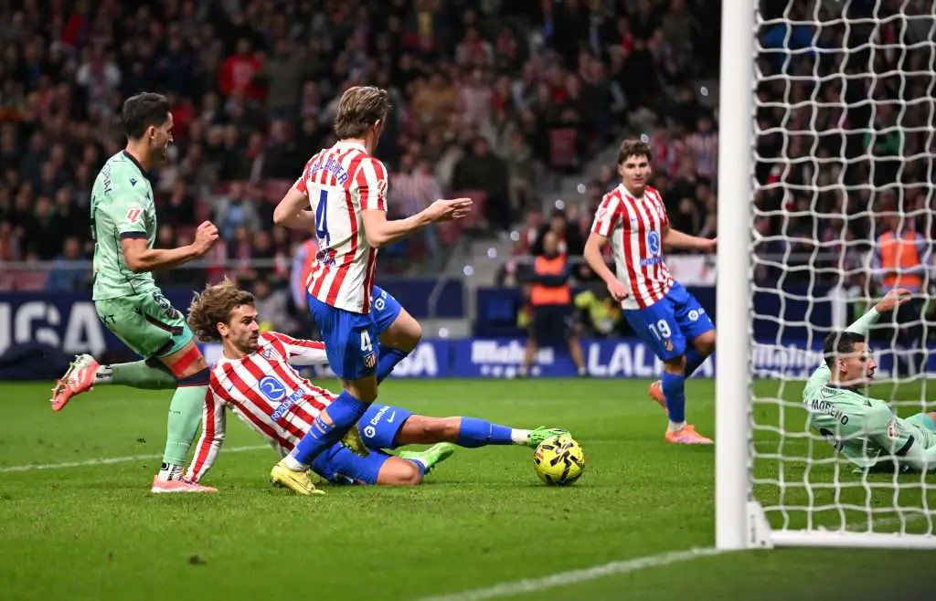 Antoine Griezmann set a 10-year La Liga record in Atlético's win over Levante