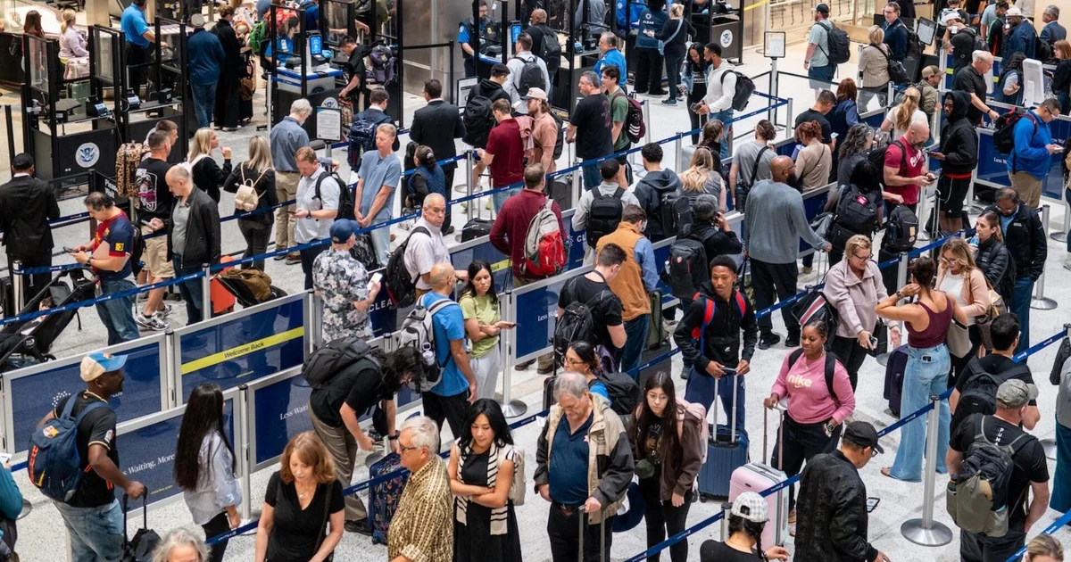 Major flight cancellations increase amid shutdown staffing shortages