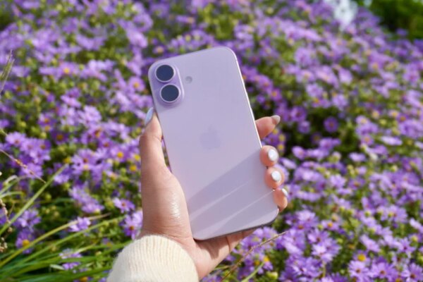 T-Mobile will give you 4 free iPhone 17s right now - here's how it works