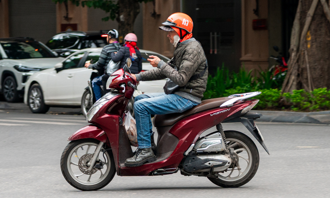 Using phones while driving: A deadly act of negligence