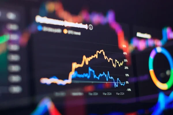 China Tech Stocks Crash as Global Tech Weakness Spreads to Asia