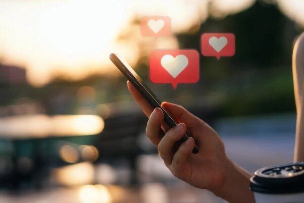 Dating app fees can quickly add up. Many are willing to pay the price.
