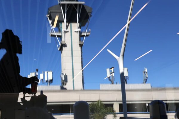 FAA flight cuts expected to disrupt travel. Here's what travelers should know.