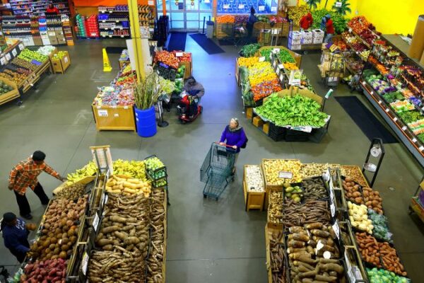 Americans are feeling worse about the economy as government shutdown drags on