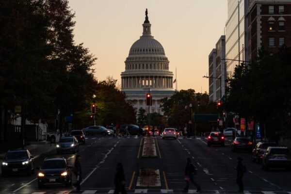 Government shutdown: Democratic unity fractures, paving the way for a deal