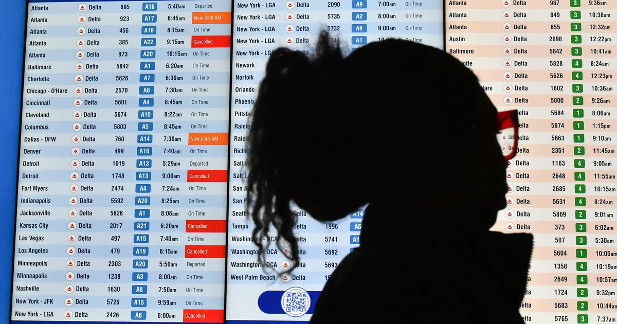 Canceled flights live updates as airlines ax hundreds more flights in U.S. to comply with FAA order