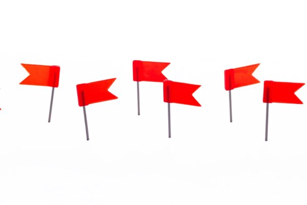 S&P 500: 8 Stock Market Red Flags, 3 Ways To Potentially Profit From A Big Decline