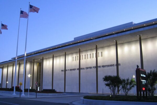 Democratic senator clashes with Ric Grenell over Kennedy Center operations