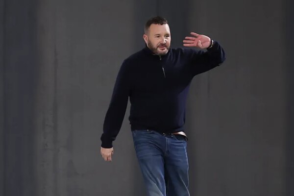Kim Jones on the runway at the Dior men's fashion show during Paris Fashion Week Menswear Fall 2025 on January 24, 2025 in Paris, France. (Photo by Giovanni Giannoni/WWD via Getty Images)