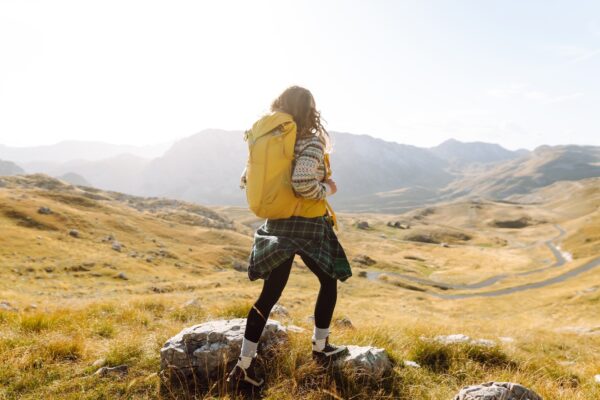 5 Essential iPhone Apps Every Hiker Should Have Installed