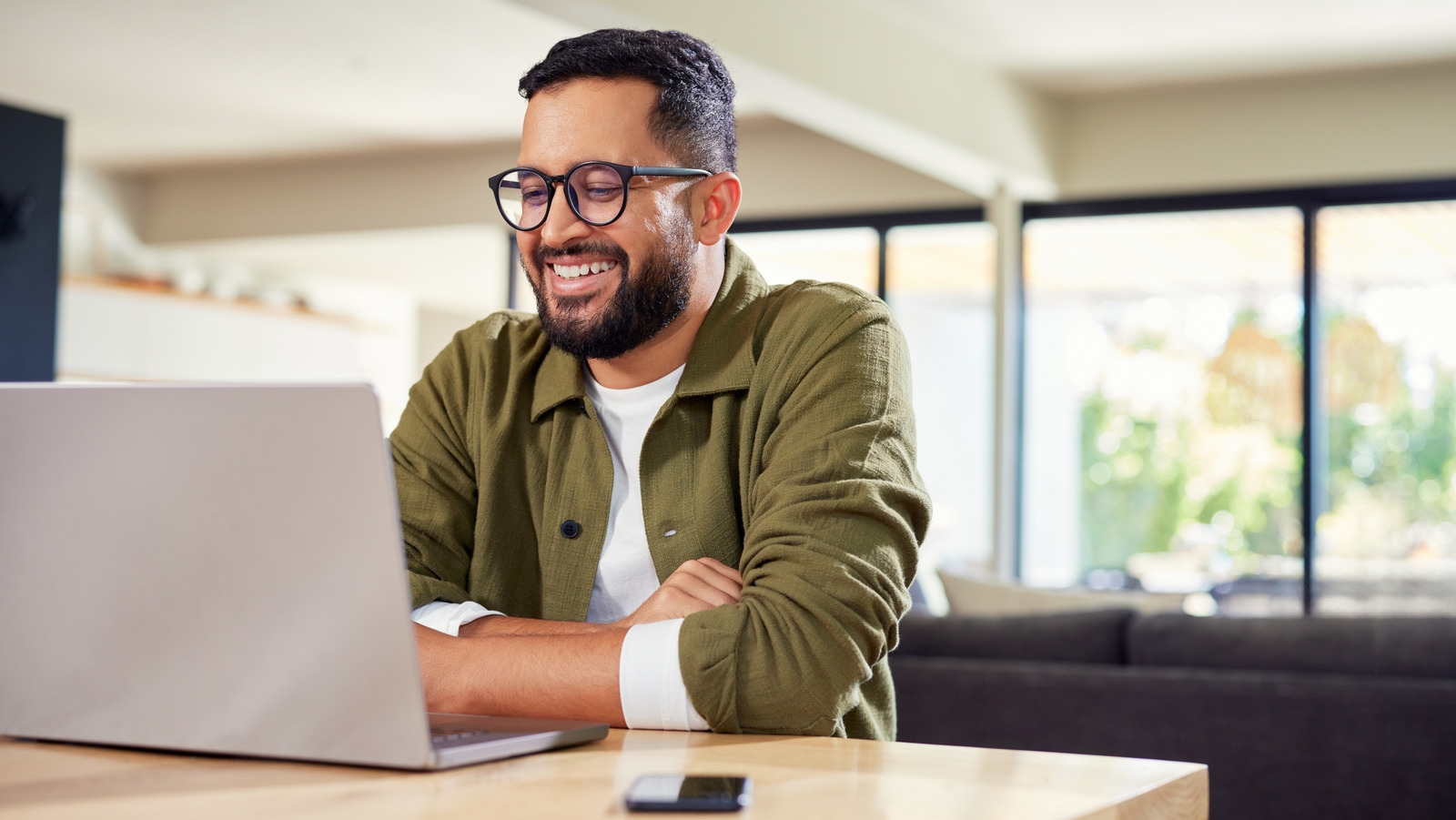 5 Essential Apps You Should Always Install First On A New Laptop