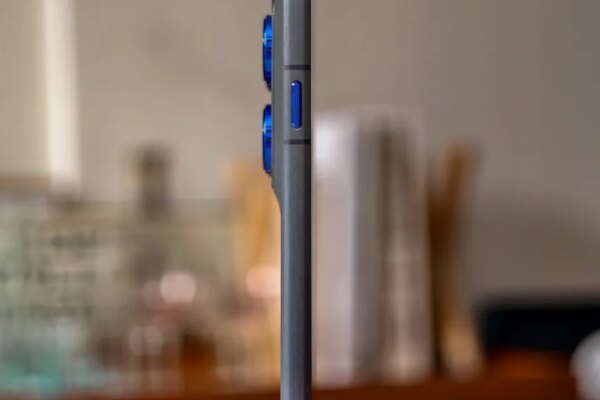 Motorola’s Edge 70 is the blueprint for future thin phones