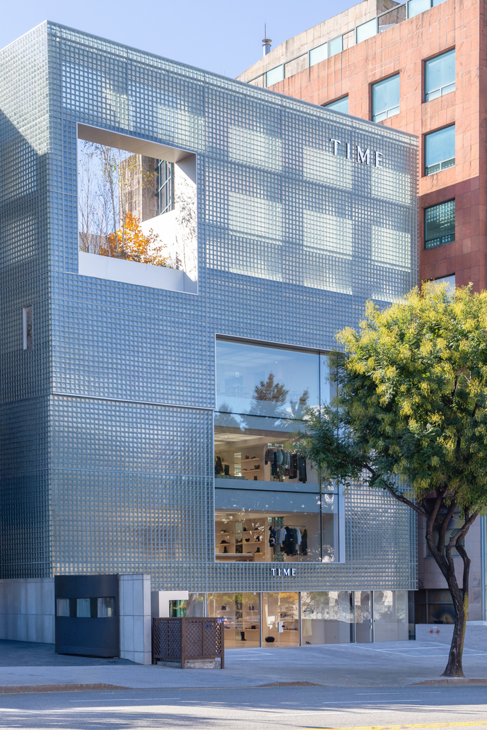 View of the Time Seoul flagship store. [Picture = Handsome]