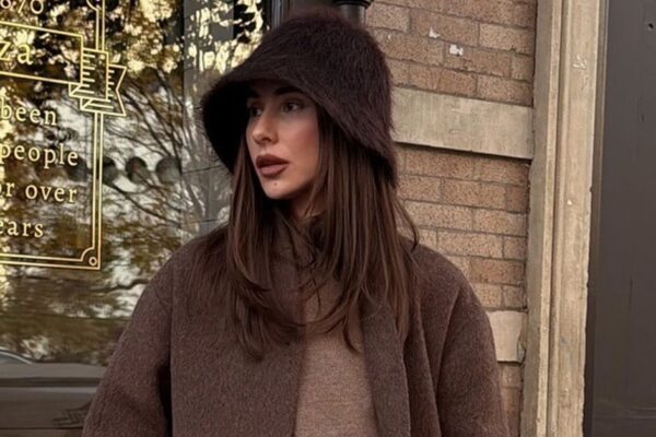 The Faux-Fur Scarf Trend Women Are Wearing in 2025