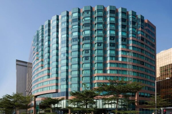 Suckling pig blamed for leaving 31 ill after Hong Kong wedding banquet