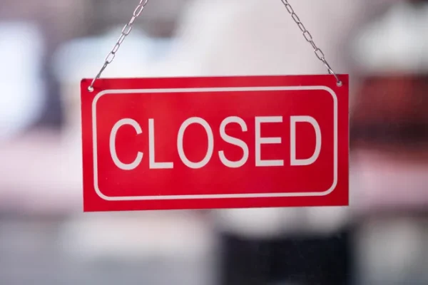 A big red side that says "closed" in all capital letters.