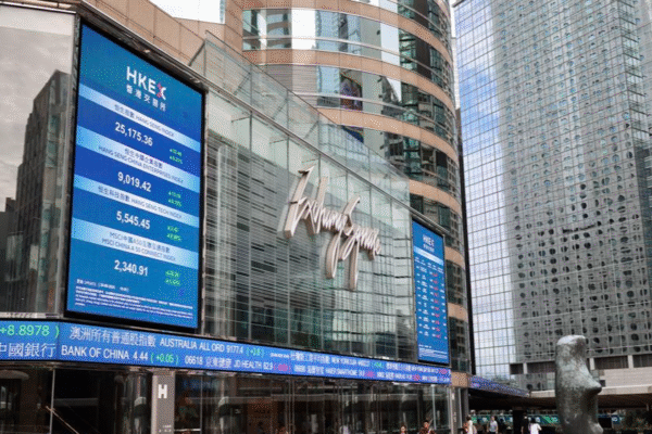 JD unit to start trading in Hong Kong after HK$2.98b IPO