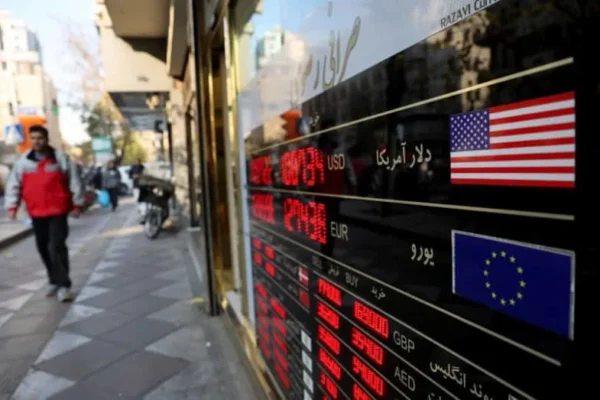 Like Tiananmen's 'Tank Man,' Iran's bazaari defiance signals potential regime collapse