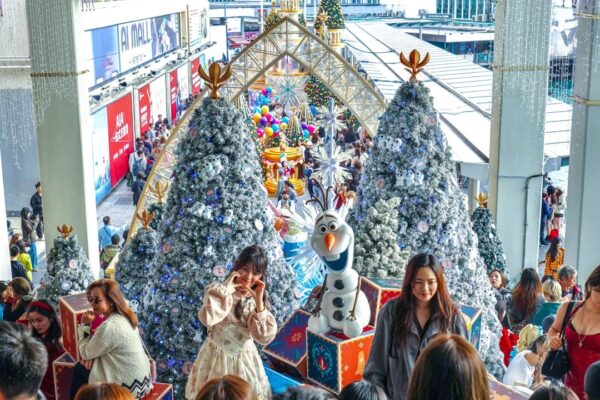 Guest house rates hit 5-year high as tourists flock to Hong Kong for Christmas