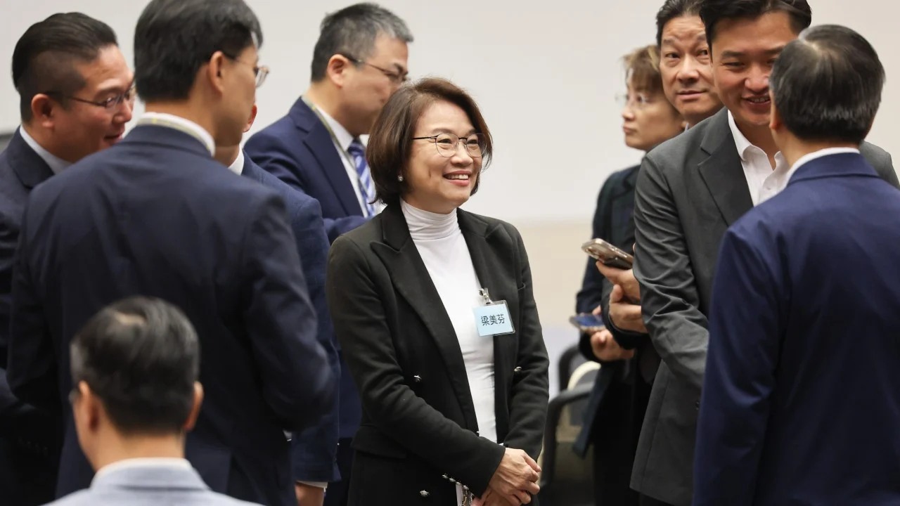 Hong Kong lawmakers-elect call for more exchanges with government in policymaking