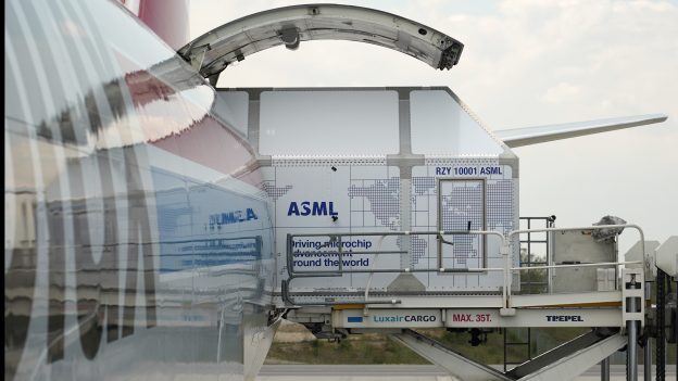 [News] China Reportedly Builds EUV Prototype Using Older ASML Components, Eyes 2028 Chipmaking