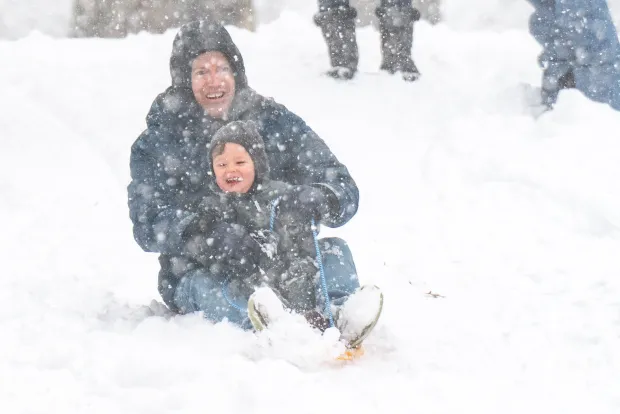 Snowfall in New York City on Sunday December 14, 2025. (Theodore Parisienne / New York Daily News)