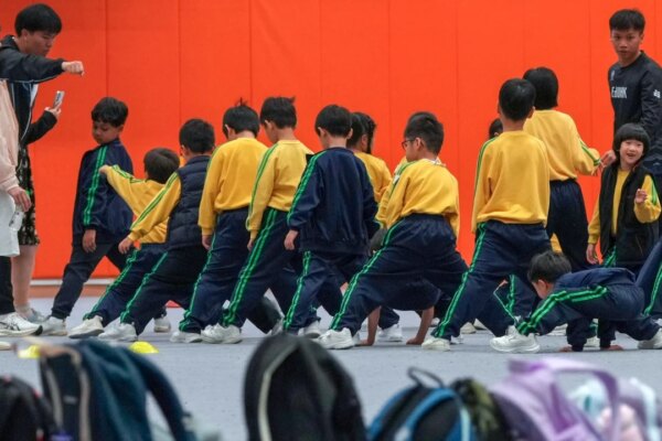 500 Hong Kong primary pupils resume classes in university facilities after Tai Po fire