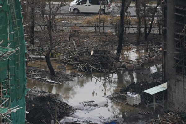 Flat owners affected by Hong Kong fire to get HK$100,000 from authorities