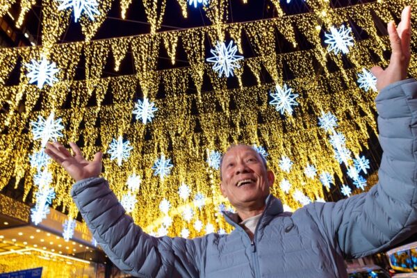‘I have more to give’: Hong Kong Christmas lighting designer still at it after 40 years