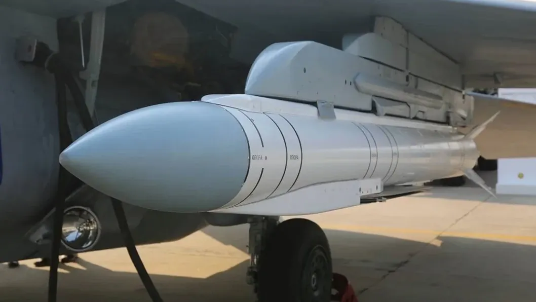 With a New 100+ km Range, Russia’s KAB Bombs Now Endanger Ukrainian Cities Once Thought Out of Their Reach