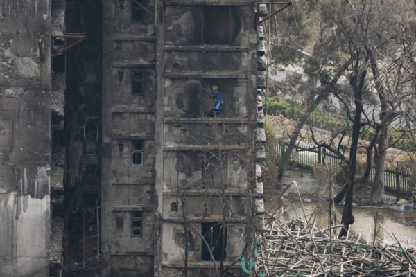 Welfare chief can not rule out deaths of 13 missing households in Hong Kong blaze