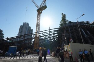 Hong Kong authorities halt use of elevating platform at work site after worker death