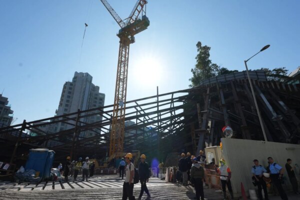 Hong Kong authorities halt use of elevating platform at work site after worker death