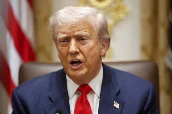 WASHINGTON, DC - OCTOBER 14: U.S. President Donald Trump speaks during a meeting with President of Argentina Javier Milei in the Cabinet Room at the White House on October 14, 2025 in Washington, DC. Trump is hosting Milei for a working lunch days after the U.S. Treasury finalized a $20 billion currency swap framework with Argentina in an effort to help stabilize its economy.   Kevin Dietsch/Getty Images/AFP (Photo by Kevin Dietsch / GETTY IMAGES NORTH AMERICA / Getty Images via AFP)
