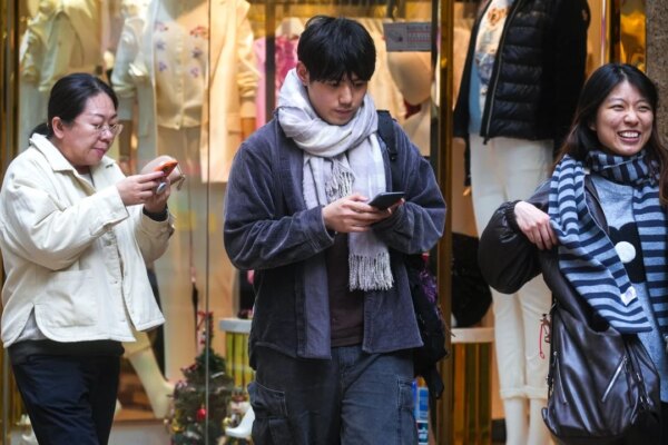 Hong Kong wakes up to coldest morning so far this winter at 12.9 degrees Celsius