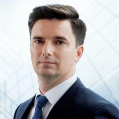 XTB launches stock options trading