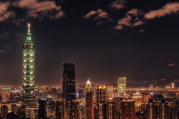 Dollar Slips Against Taiwan Dollar on Taipei Markets